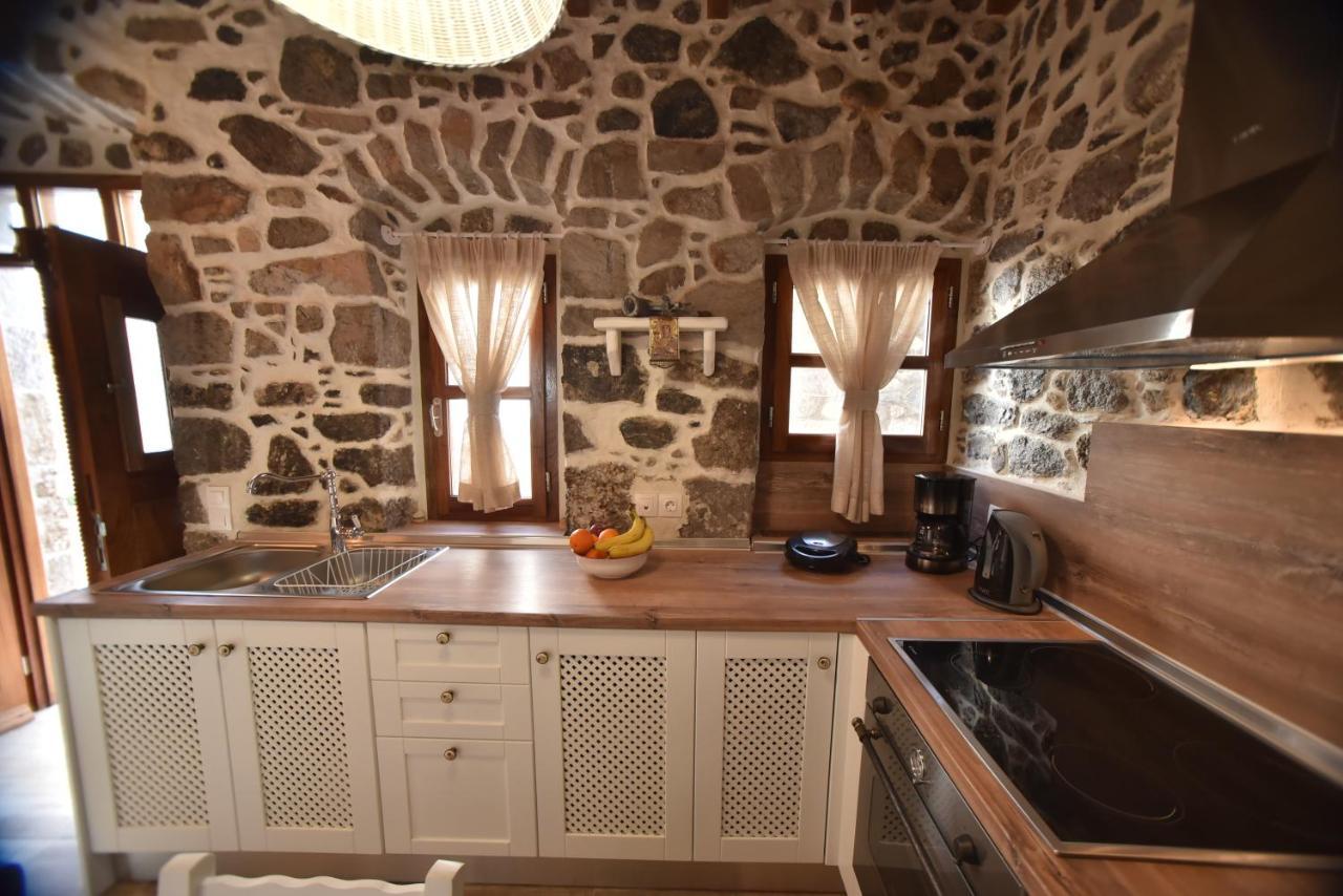 Patriko Nisyrian Guesthouse Mandrákion Exteriör bild