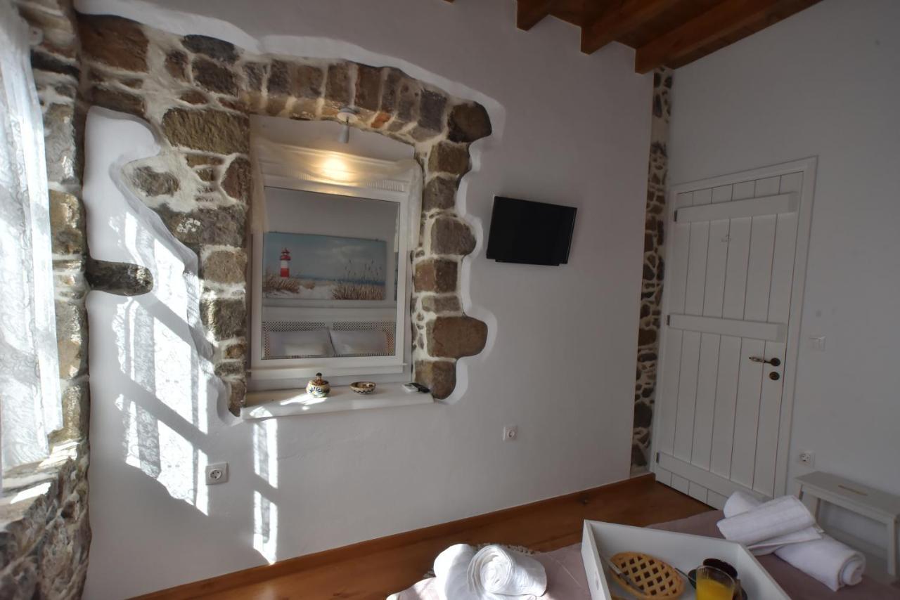 Patriko Nisyrian Guesthouse Mandrákion Exteriör bild